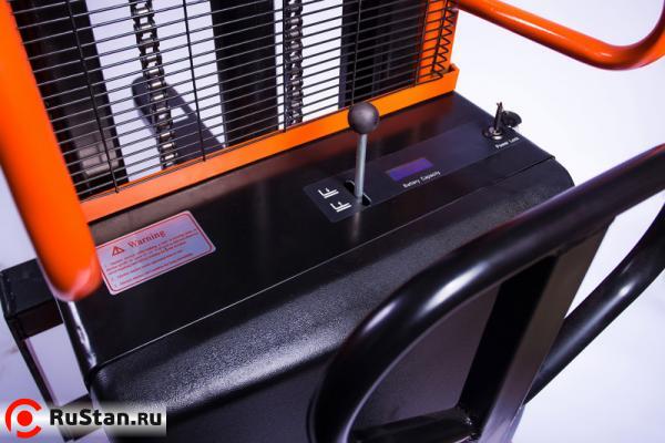 Штабелер гидравлический с электроподъемом TOR 10/35, 1 т 3,5 м (CTD) фото №3 Штабелер гидравлический с электроподъемом TOR 10/35, 1 т 3,5 м (CTD) фото №3