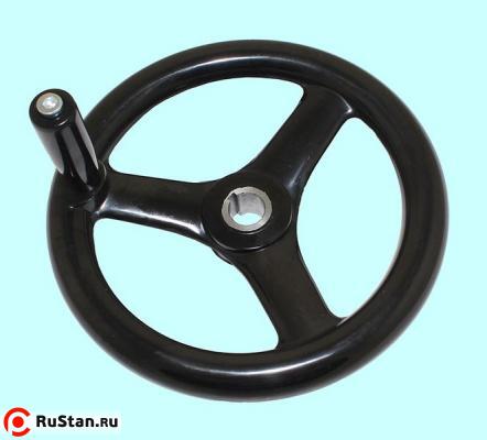 Маховик 250х25х50х8мм (DxdxHxb) с  3-мя спицами, бакелит "TLX" с ручкой фото №1 Маховик 250х25х50х8мм (DxdxHxb) с  3-мя спицами, бакелит "TLX" с ручкой фото №1