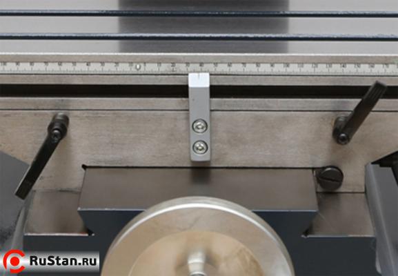 Положение стола по каждой оси фиксируется стопорными ручками. фото №10 Положение стола по каждой оси фиксируется стопорными ручками. фото №10