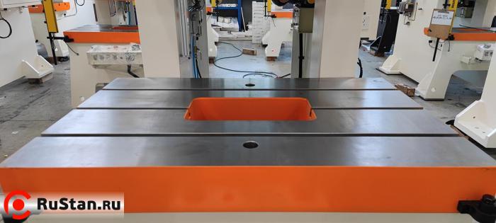 Подштамповочная плита Пресс однокривошипный Qiaosen ST-110 (110 тонн) фото №6 Подштамповочная плита Пресс однокривошипный Qiaosen ST-110 (110 тонн) фото №6