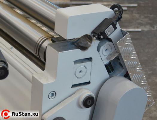 Вальцовочный станок электрический RM 1050x90 фото №3 Вальцы RM 1050x90 фото №3